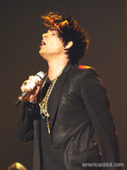 Adam Lambert : AdamLambert_1273662379.jpg