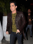 Adam Lambert : adam-lambert-1332372880.jpg