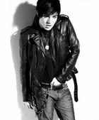 Adam Lambert : adam-lambert-1334968162.jpg