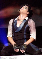 Adam Lambert : adam-lambert-1335514115.jpg