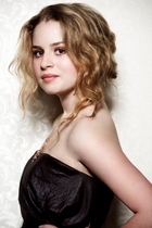 Allie Grant : allie-grant-1315070293.jpg