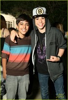 Cameron Boyce : TI4U1381951018.jpg