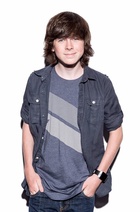 Chandler Riggs : chandler-riggs-1424400302.jpg