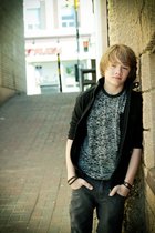 Dakota Goyo : dakota-goyo-1368800578.jpg