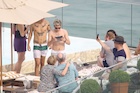 Harry Styles : TI4U1480606028.jpg