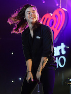 Harry Styles : harry-styles-1481739105.jpg