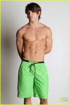 Justin Gaston : JustinGaston_1293848507.jpg