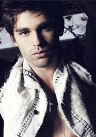 Justin Gaston : JustinGaston_1301634142.jpg