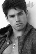 Justin Gaston : JustinGaston_1303335286.jpg