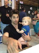 Justin Gaston : justin-gaston-1338928384.jpg