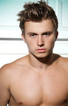 Kenny Wormald : kenny-wormald-1318354118.jpg