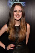 Laura Marano : laura-marano-1380679387.jpg