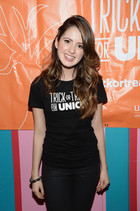 Laura Marano : laura-marano-1383067985.jpg