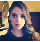 Laura Marano : laura-marano-1383083486.jpg