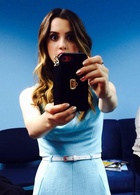 Laura Marano : laura-marano-1408464396.jpg