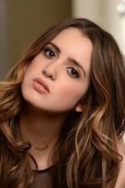 Laura Marano : laura-marano-1449299228.jpg