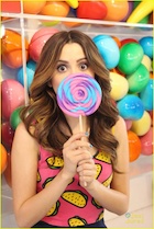 Laura Marano : laura-marano-1451501518.jpg