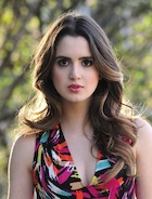 Laura Marano : laura-marano-1455059299.jpg