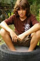 Leo Howard : leo-howard-1325811844.jpg