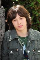 Leo Howard : leo-howard-1342371135.jpg