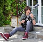 Leo Howard : leo-howard-1345212970.jpg