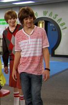 Leo Howard : leo-howard-1352189849.jpg