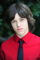 Leo Howard : leo-howard-1362211670.jpg