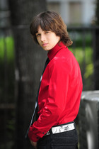 Leo Howard : leo-howard-1362211721.jpg