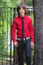 Leo Howard : leo-howard-1362211736.jpg