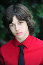 Leo Howard : leo-howard-1362211766.jpg