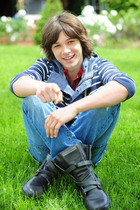 Leo Howard : leo-howard-1362212515.jpg