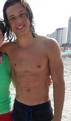 Leo Howard : leo-howard-1382264650.jpg