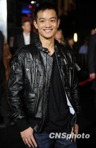 Osric Chau : OsricChau_1282500396.jpg