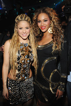 Shakira : TI4U1370793797.jpg