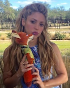 Shakira : shakira-1464534520.jpg