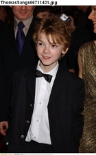 Thomas Sangster : TI4U_u1144600834.jpg