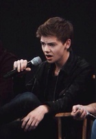 Thomas Sangster : thomas-sangster-1427025601.jpg