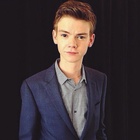 Thomas Sangster : thomas-sangster-1427040001.jpg