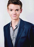 Thomas Sangster : thomas-sangster-1427052602.jpg