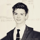 Thomas Sangster : thomas-sangster-1431728101.jpg