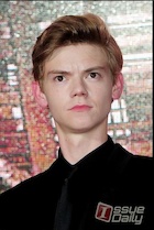 Thomas Sangster : thomas-sangster-1441225441.jpg