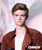 Thomas Sangster : thomas-sangster-1441312201.jpg