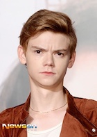 Thomas Sangster : thomas-sangster-1441312921.jpg