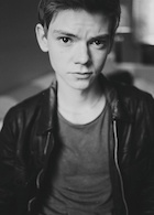 Thomas Sangster : thomas-sangster-1443151801.jpg