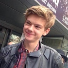 Thomas Sangster : thomas-sangster-1445093281.jpg