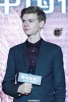 Thomas Sangster : thomas-sangster-1445567101.jpg