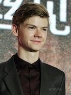 Thomas Sangster : thomas-sangster-1445608201.jpg