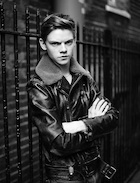 Thomas Sangster : thomas-sangster-1446598081.jpg