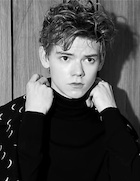 Thomas Sangster : thomas-sangster-1449459721.jpg