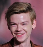 Thomas Sangster : thomas-sangster-1619793108.jpg